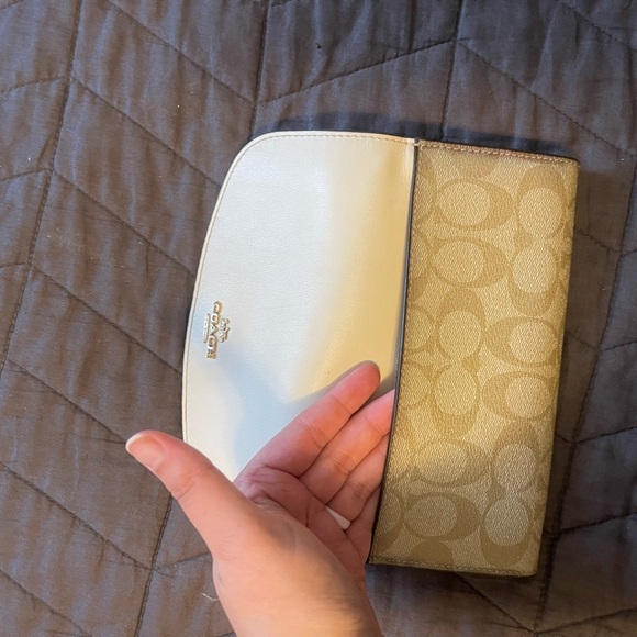 Coach Wallet - Picture 3 of 4